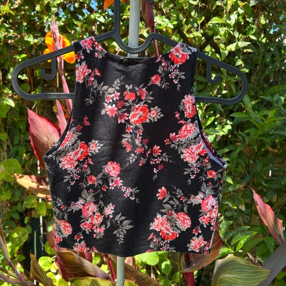 Forever 21 Floral Crop Top Size Small - Picture 5 of 8